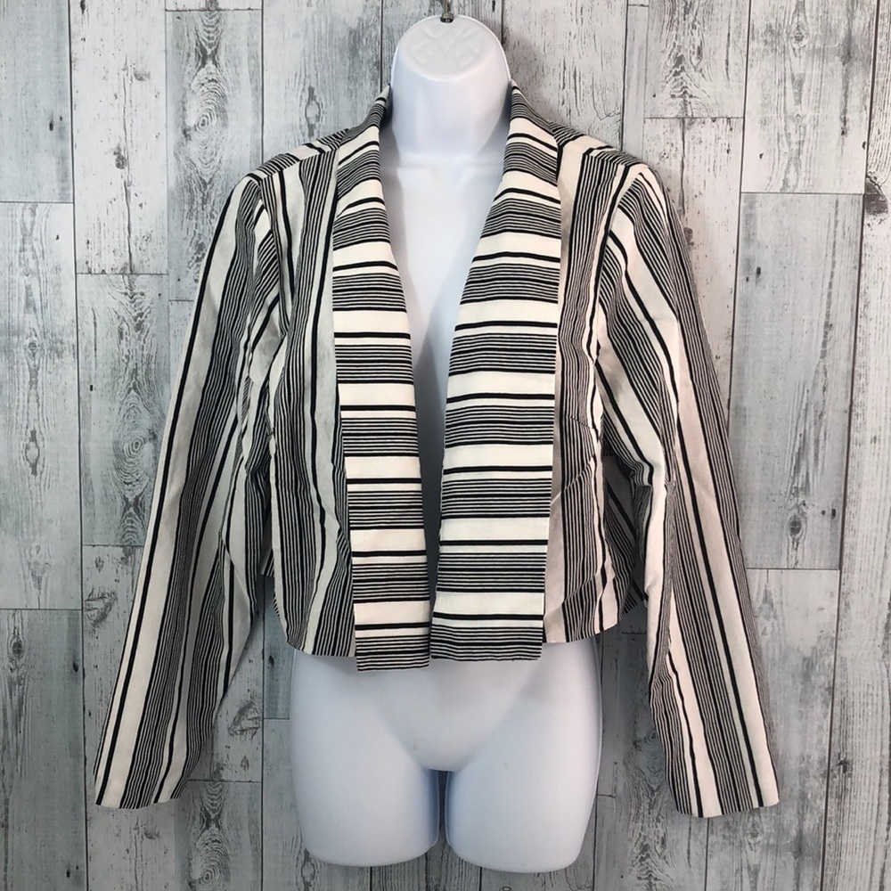 Ashley Stewart Linen Blend Strip Short Blazer 14